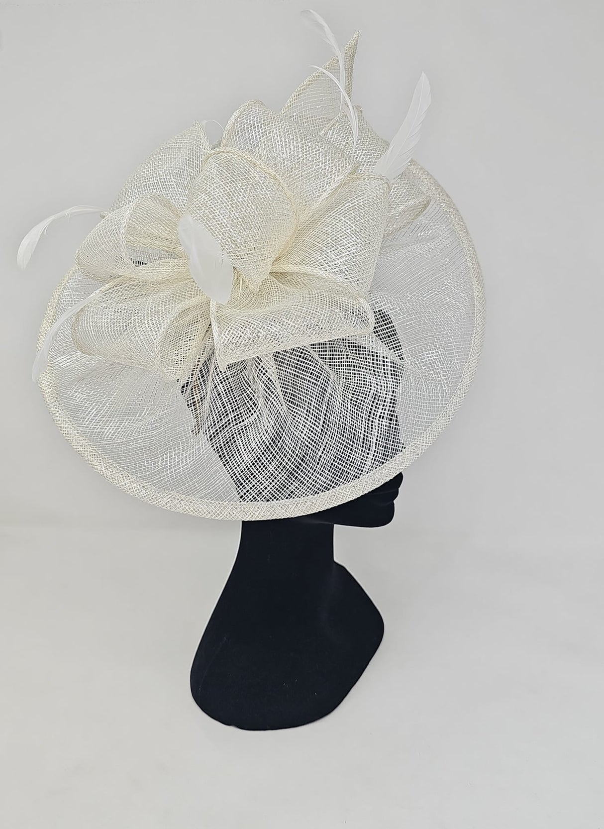 Ivory Silver Looped Round Disc Fascinator