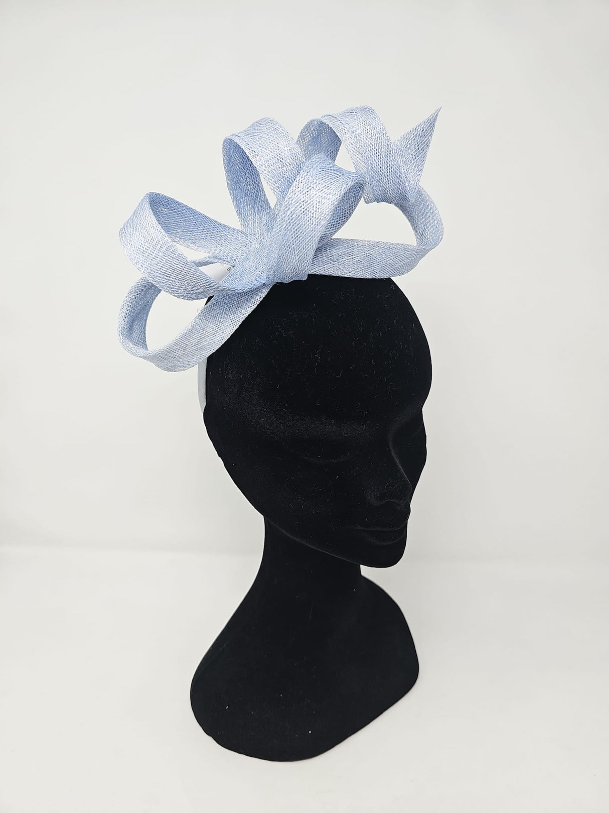 Bluebell Looped Sinnamay Feather Hairband Fascinator
