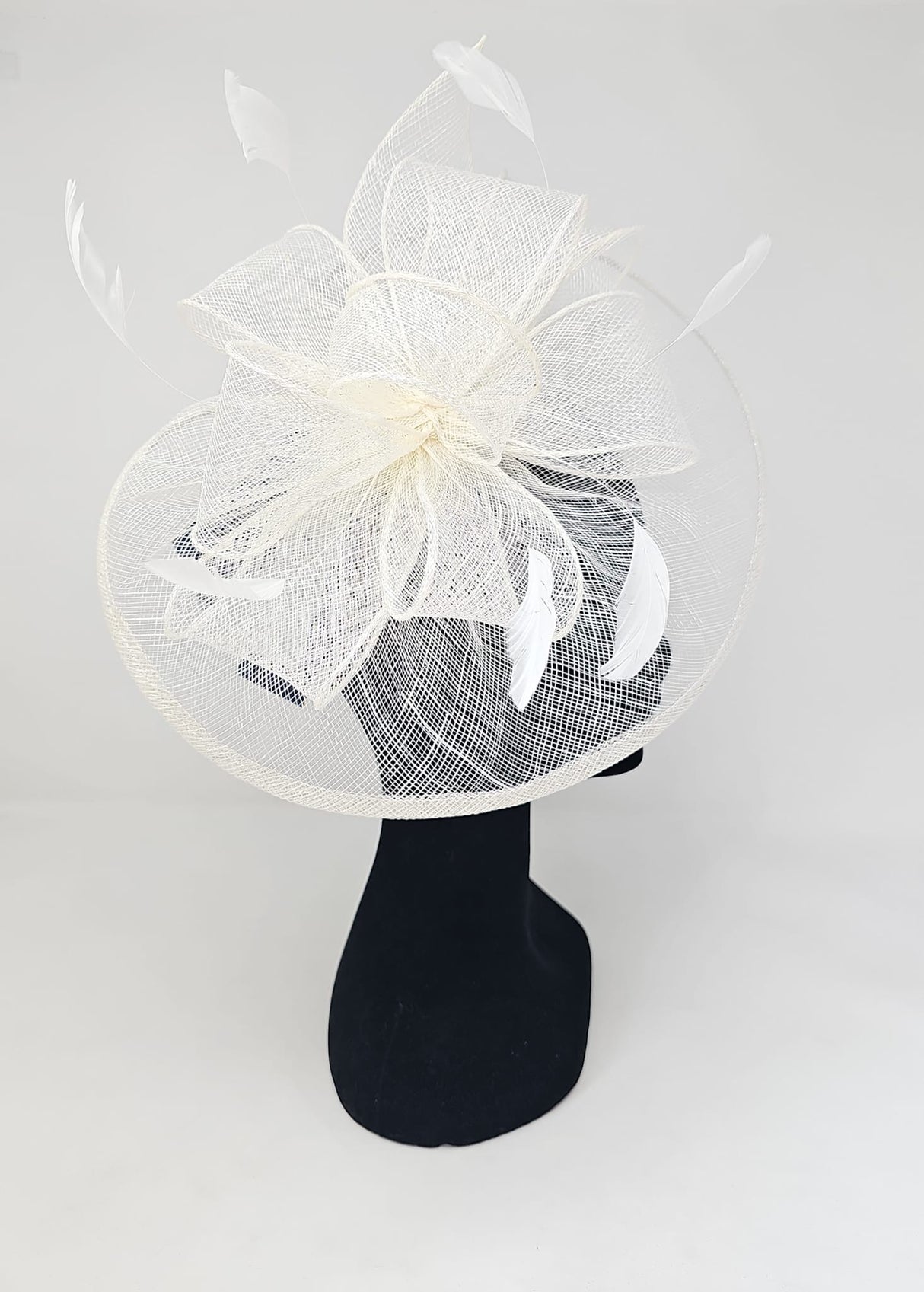 Ivory Looped Round Disc Fascinator