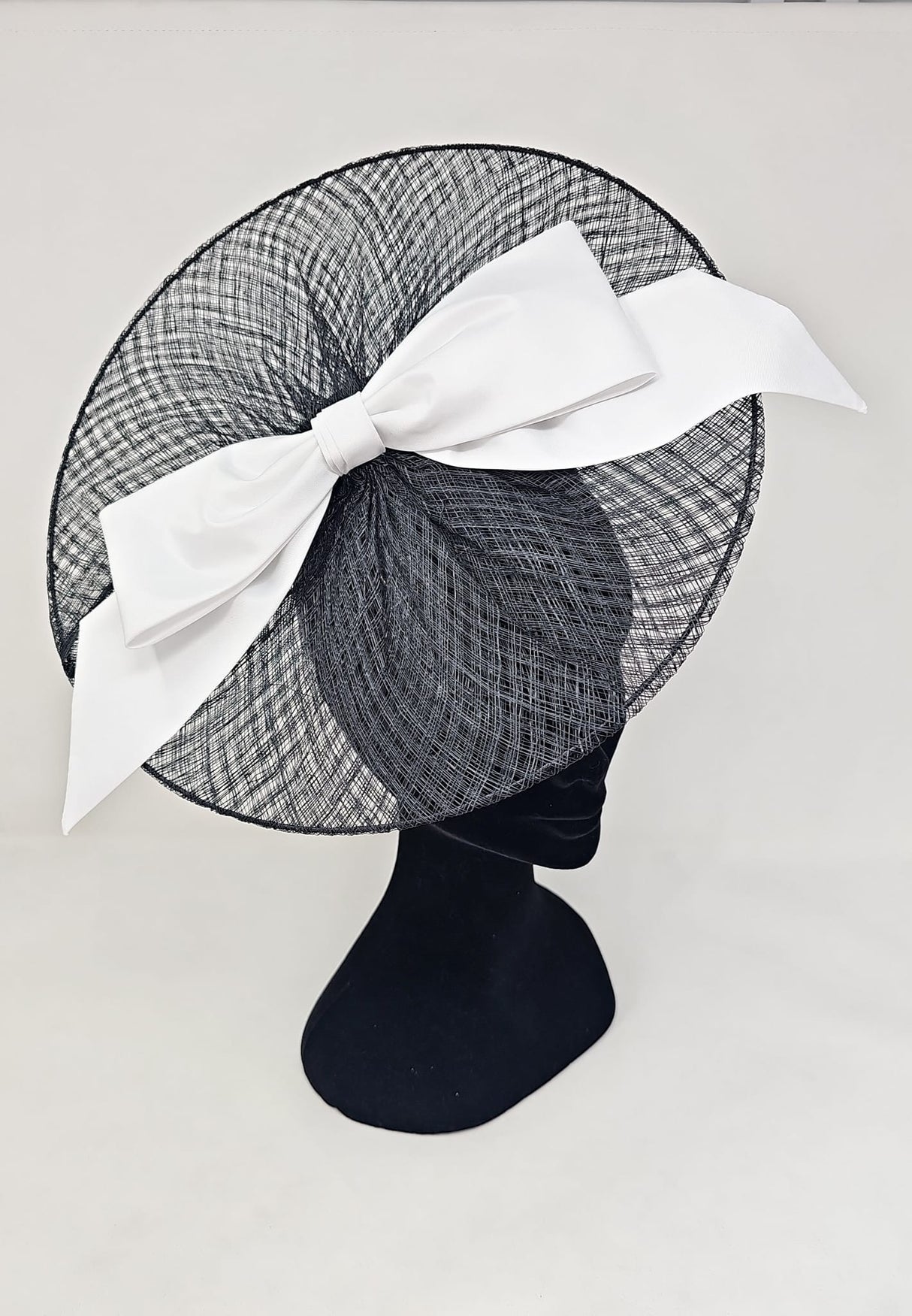 Black & White Bow Weave Disc Hairband Fascinator