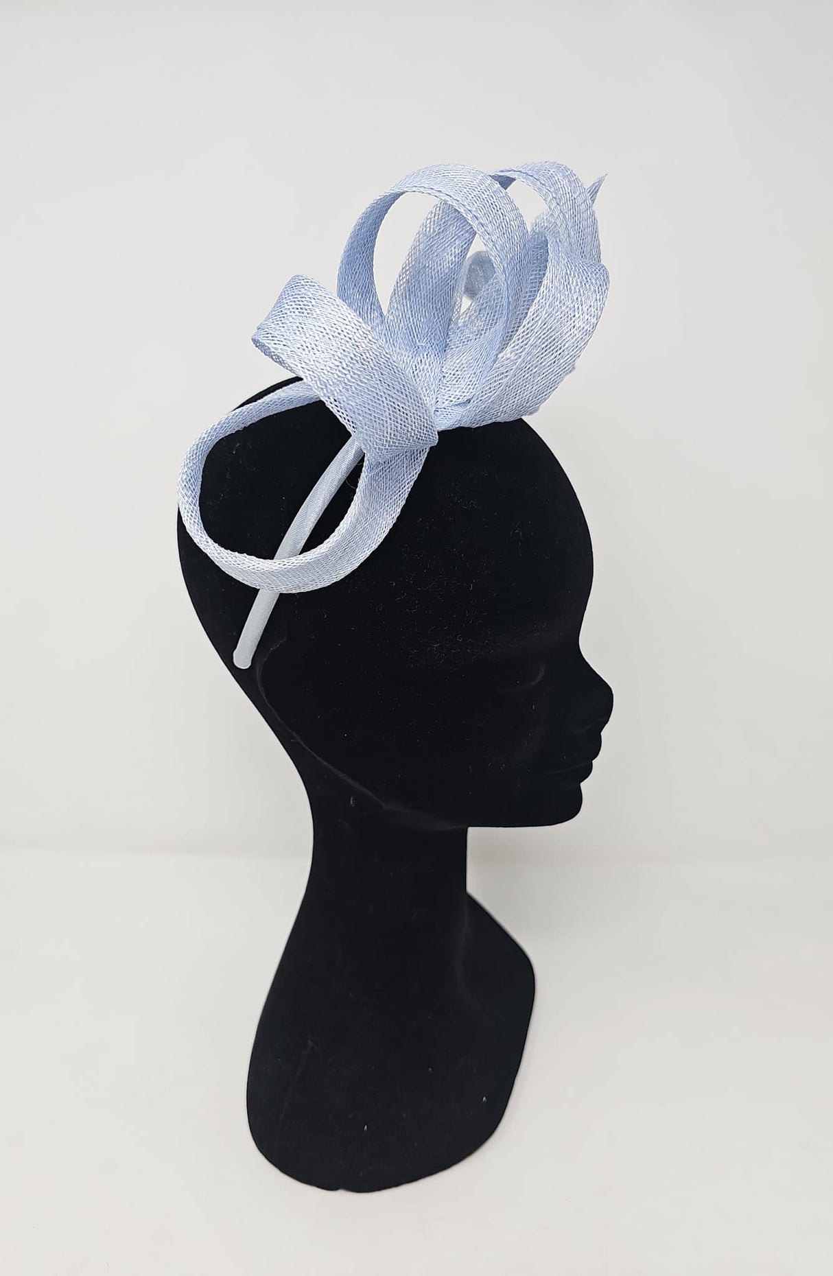 Bluebell Looped Sinnamay Feather Hairband Fascinator