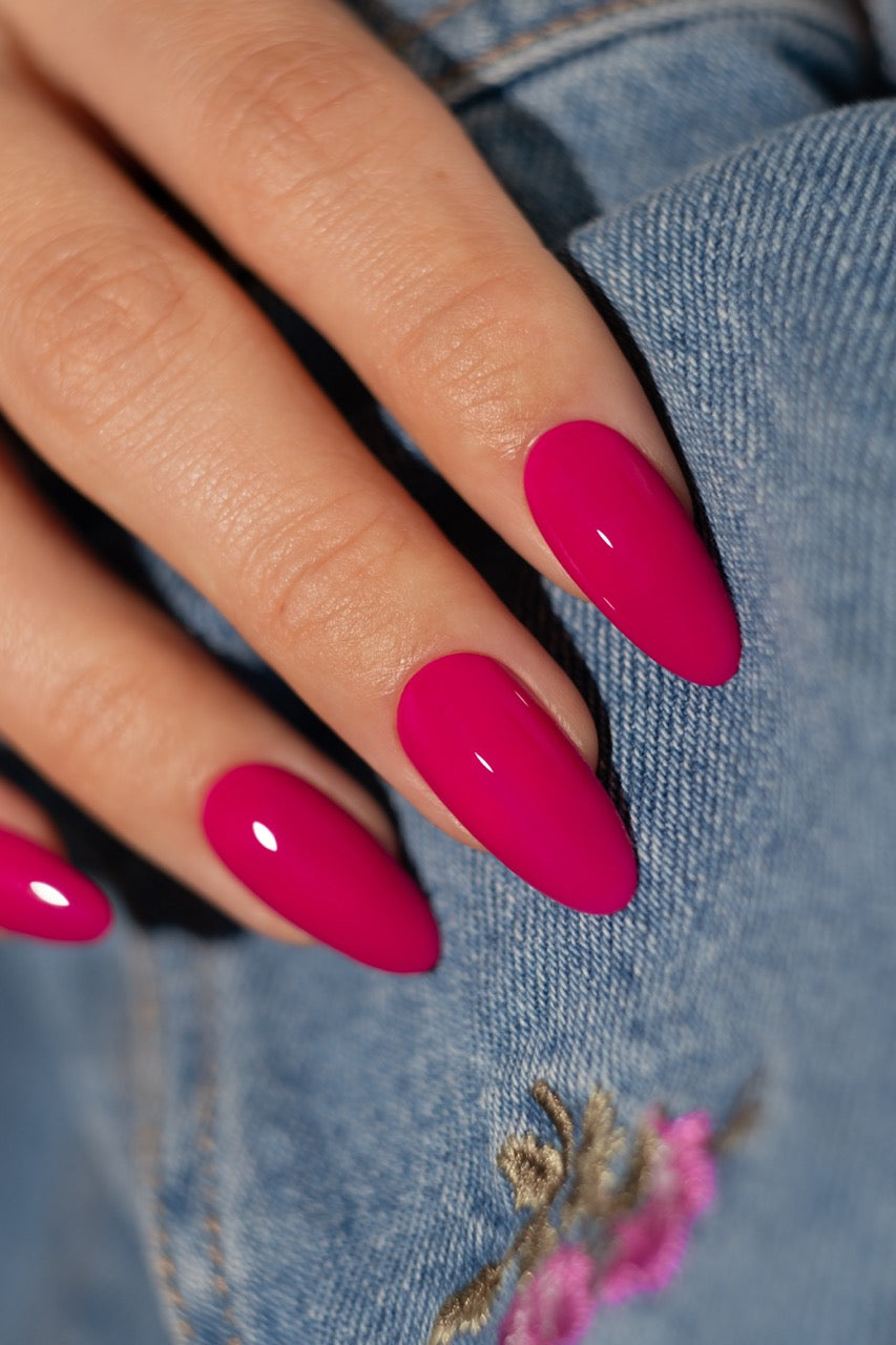 Dream Goddess Gel Polish 10ml Cerise