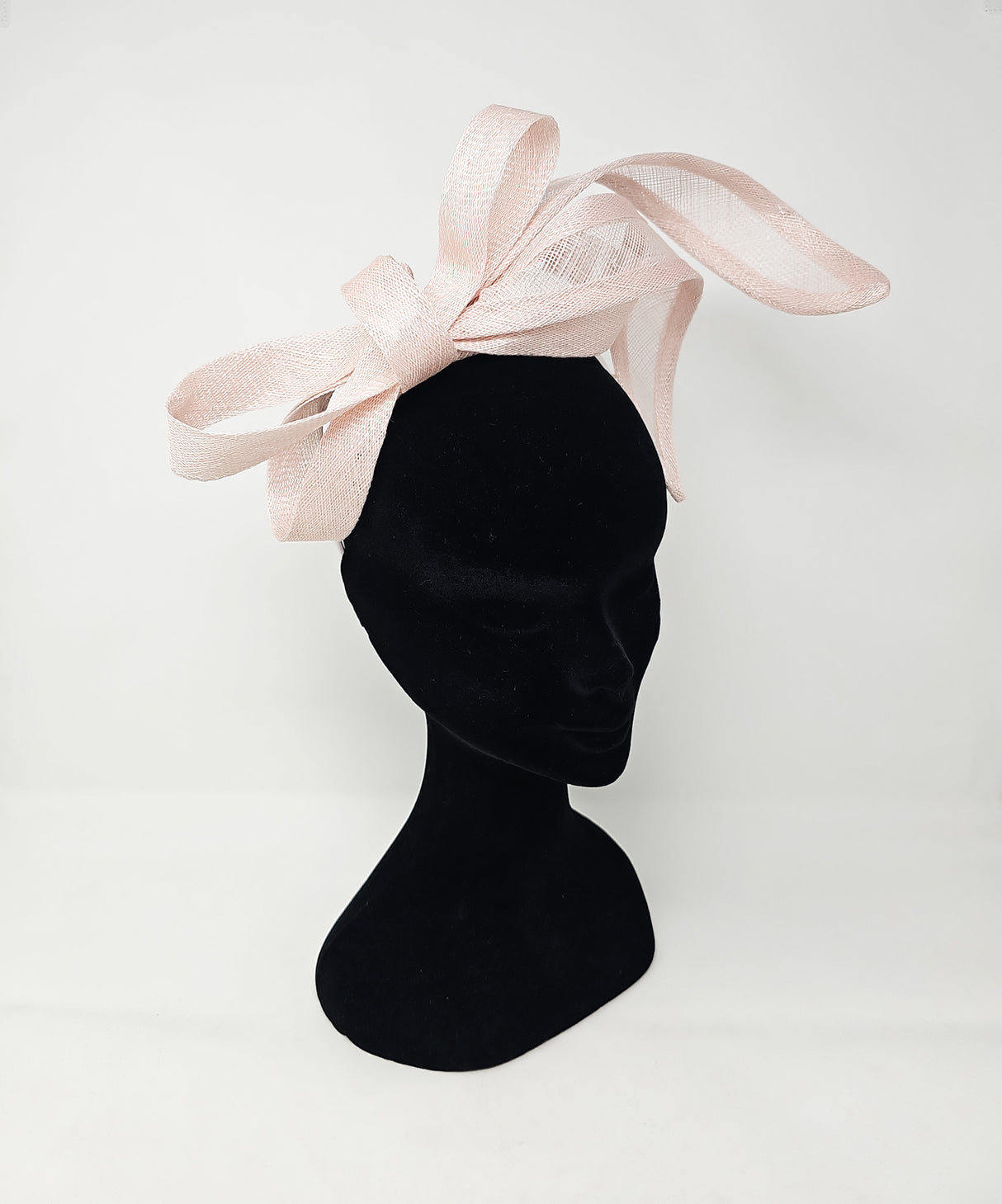 Oyster Twist Looped Hairband Fascinator