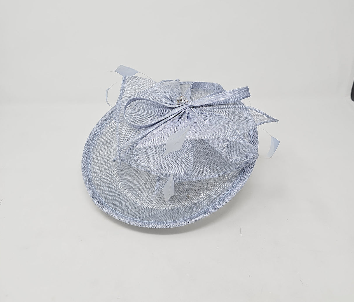 Metallic Bluebell Feather & Bow Round Disc Fascinator