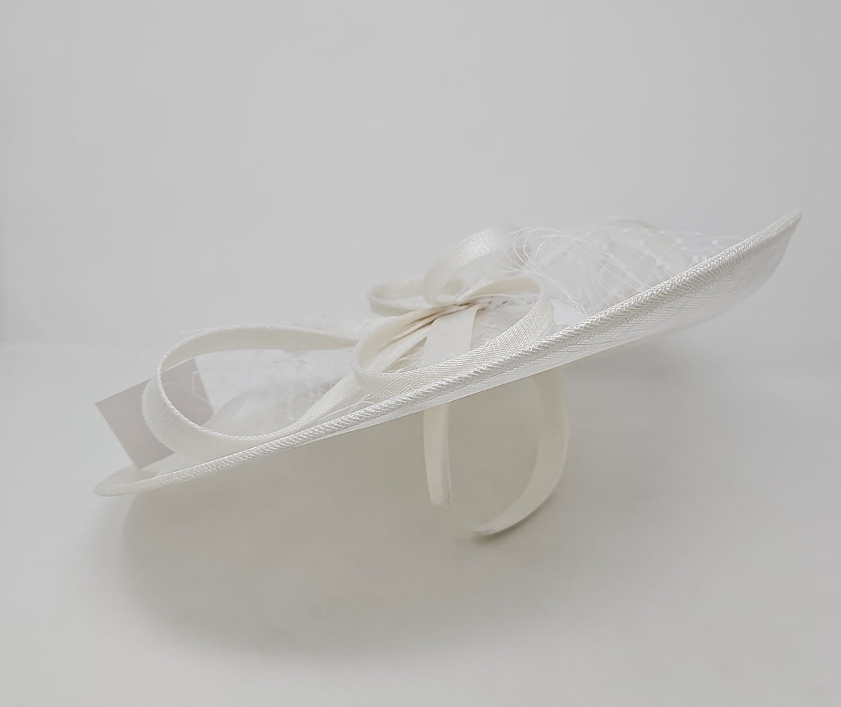 White Looped Bow Round Disc Fascinator