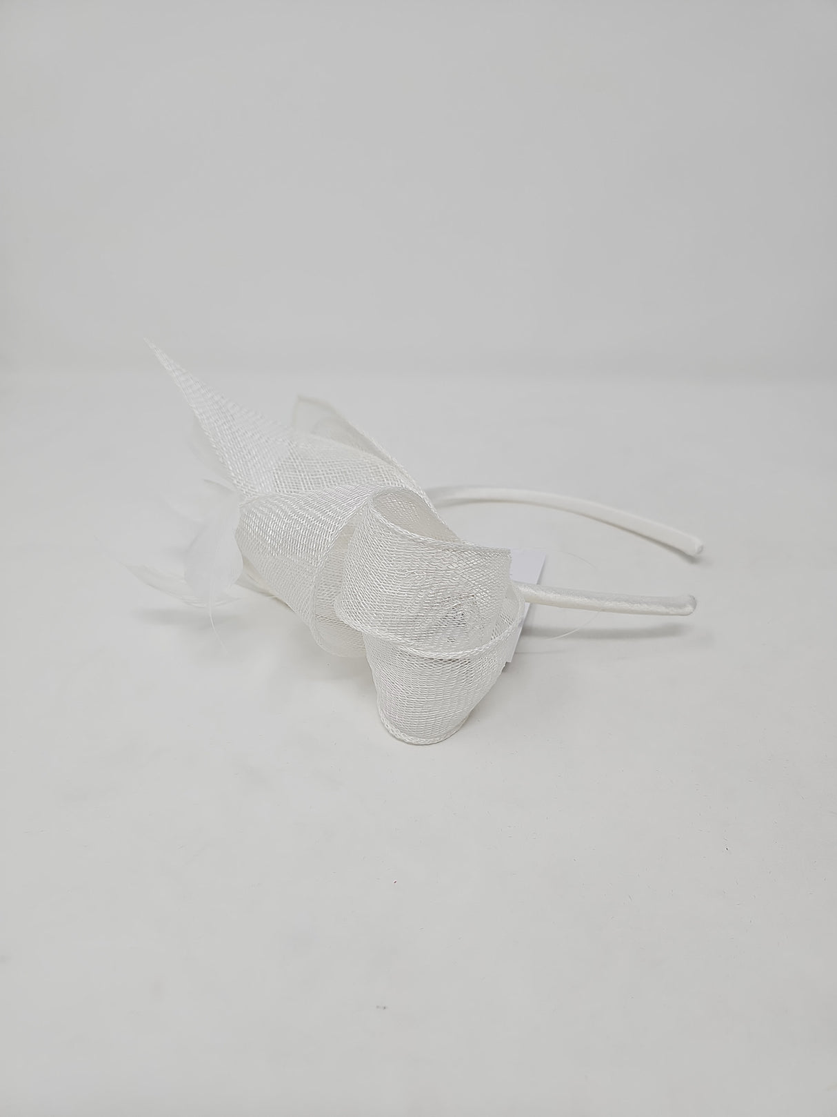 White Sinamay Loop & Feather Hairband Fascinator