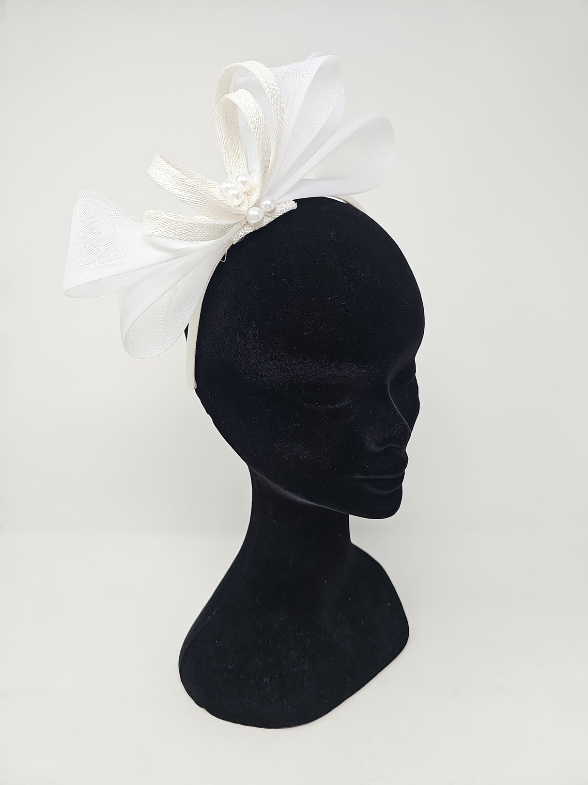 White Bead Bow Loop Hairband Fascinator