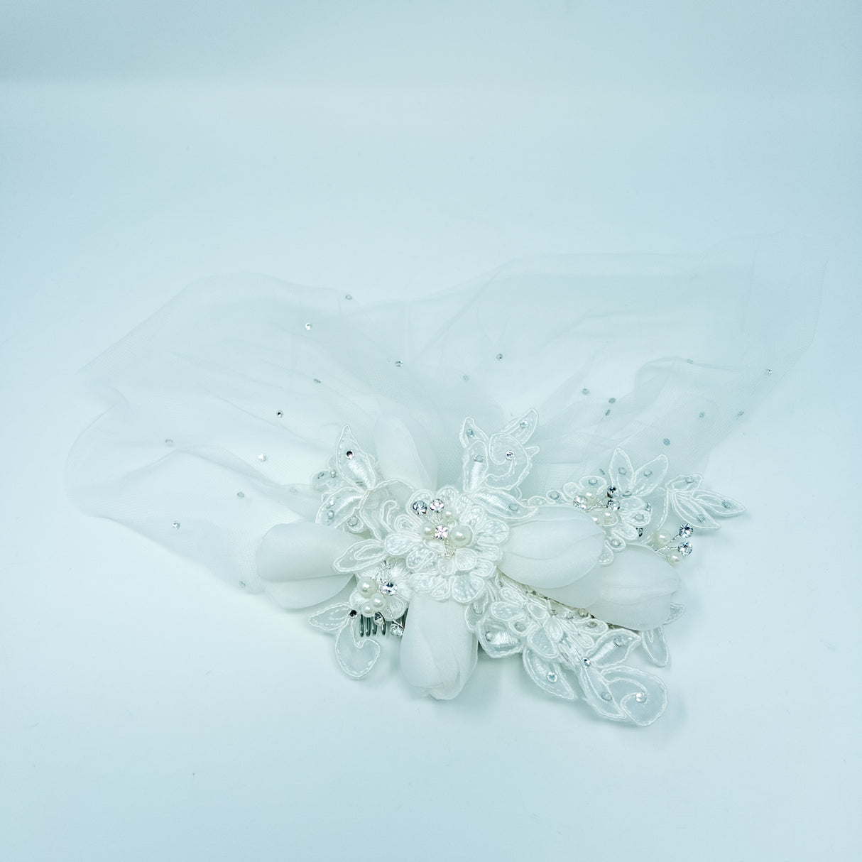 White Veil Crystal Bead Hair Comb