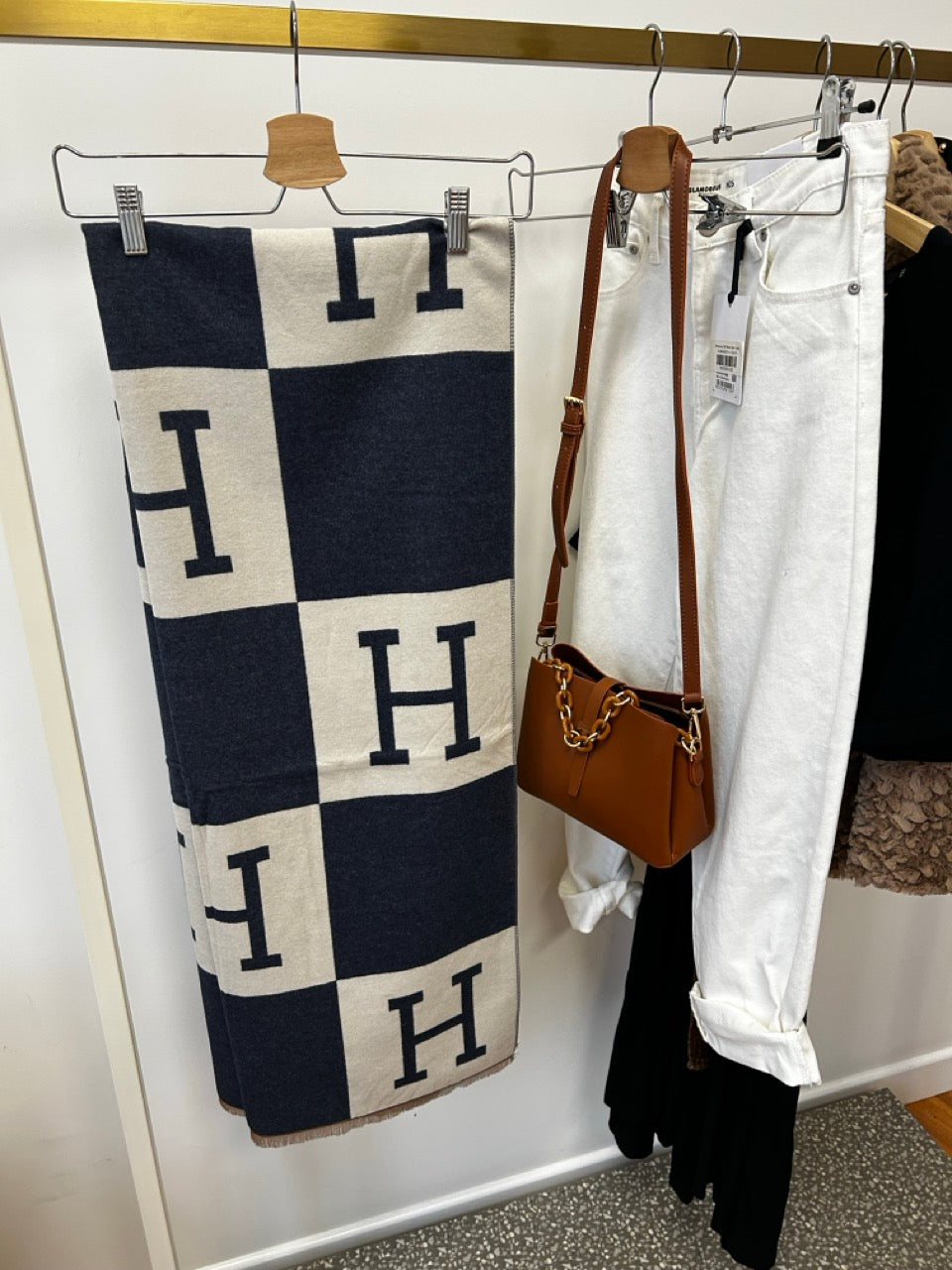 H Designer Style Printed Pashmina Scarf Grey