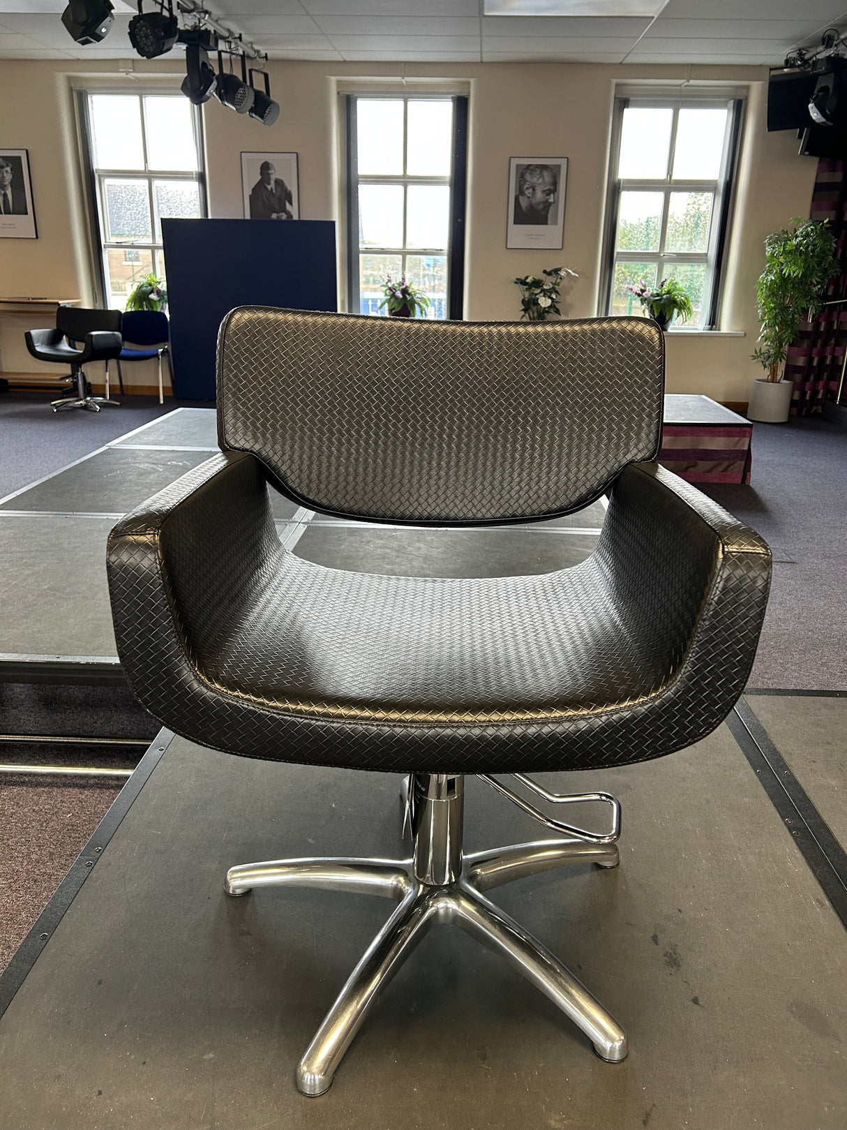 Salon Ambience Black Leather Woven Hydraulic Hairdressing Salon Chair