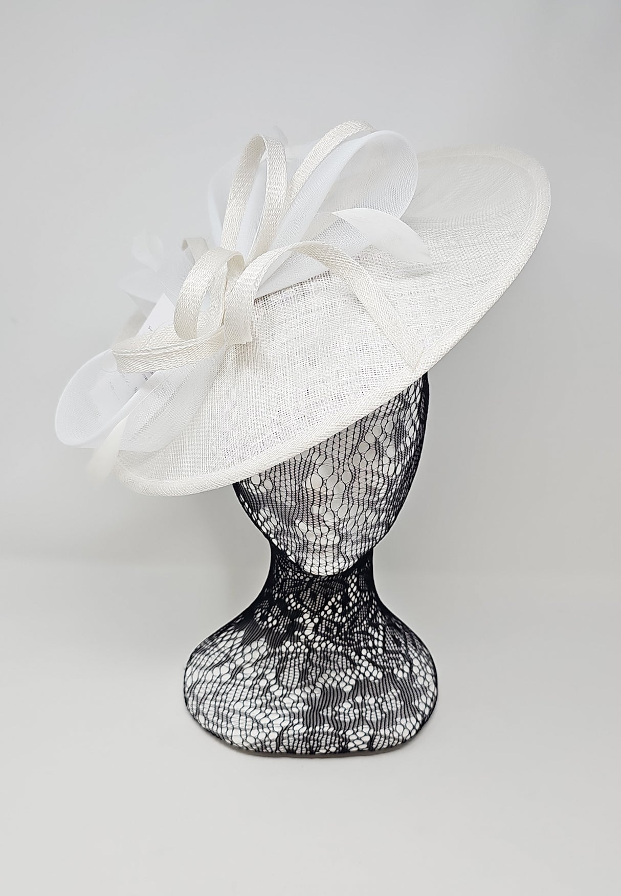 White Looped Bow Round Disc Fascinator