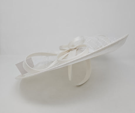 White Looped Bow Round Disc Fascinator