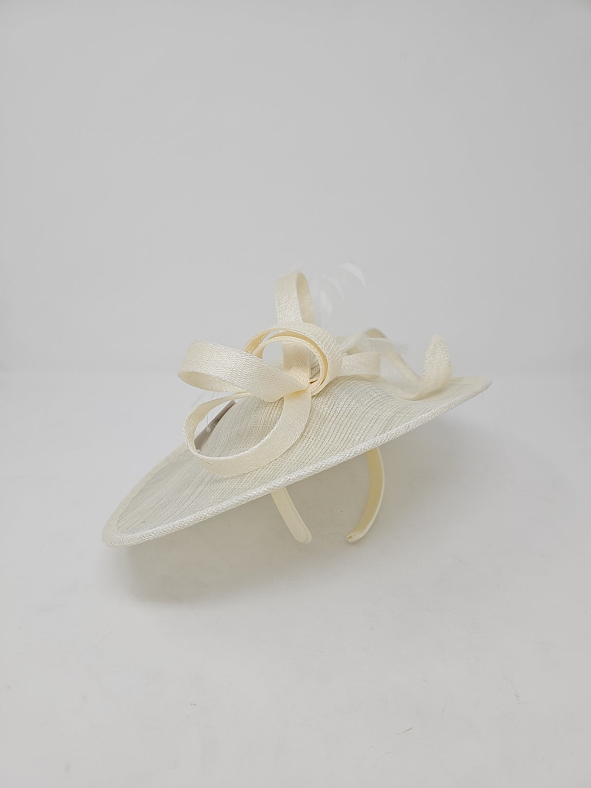 Metallic Ivory Oval Disc Hairband Fascinator