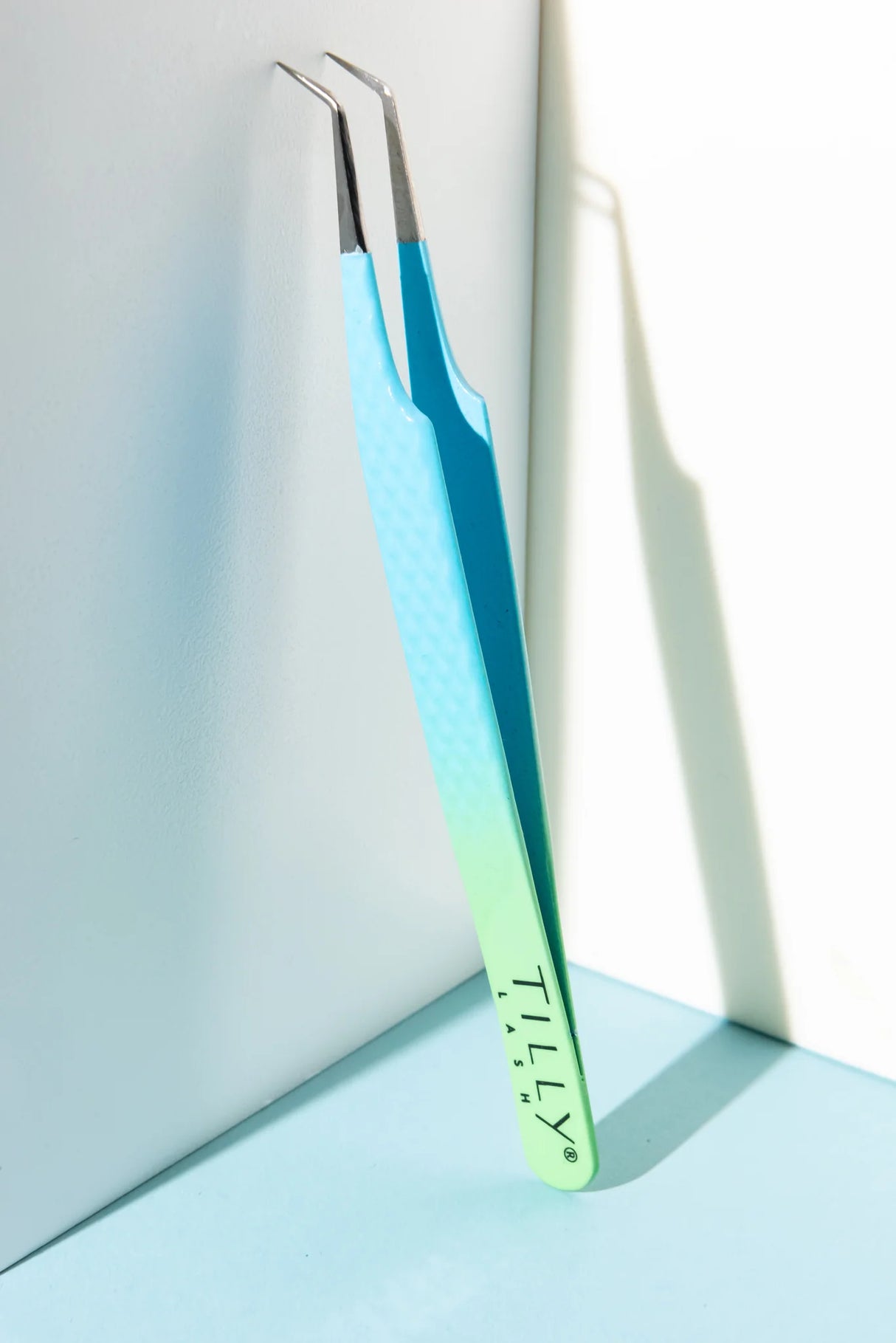 Tilly Lash Russian Tweezer 45 Degree Blue/Green **