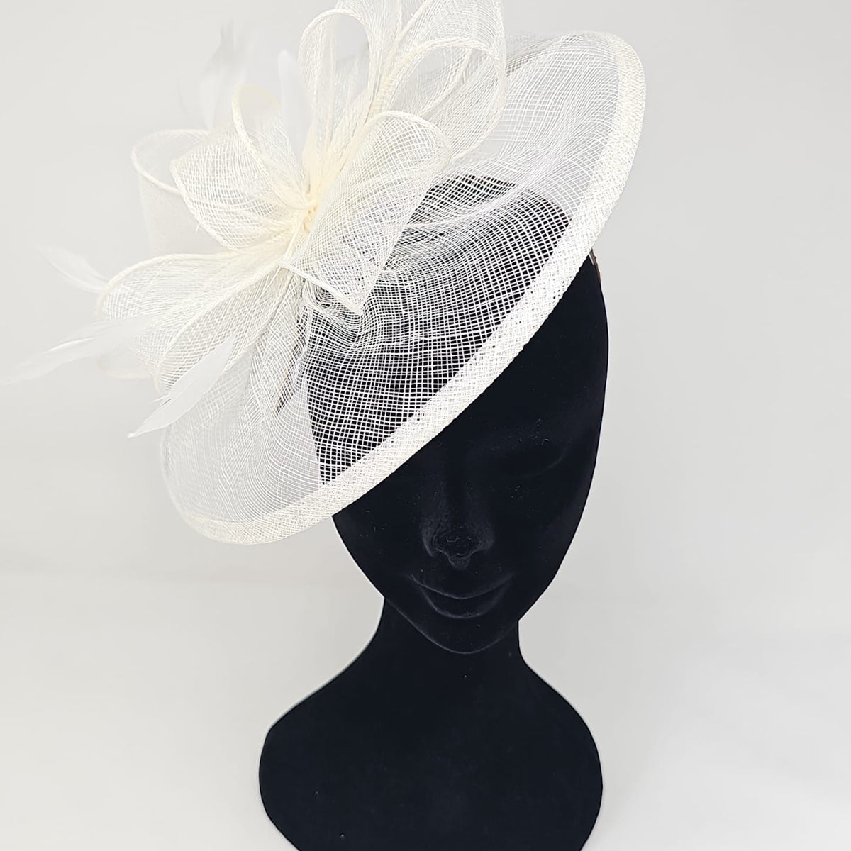 Ivory Looped Round Disc Fascinator – Franklins