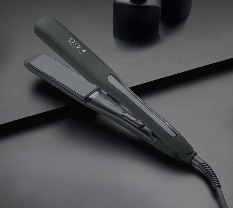 Diva Pro Styling Wide Digital Styler - Franklins