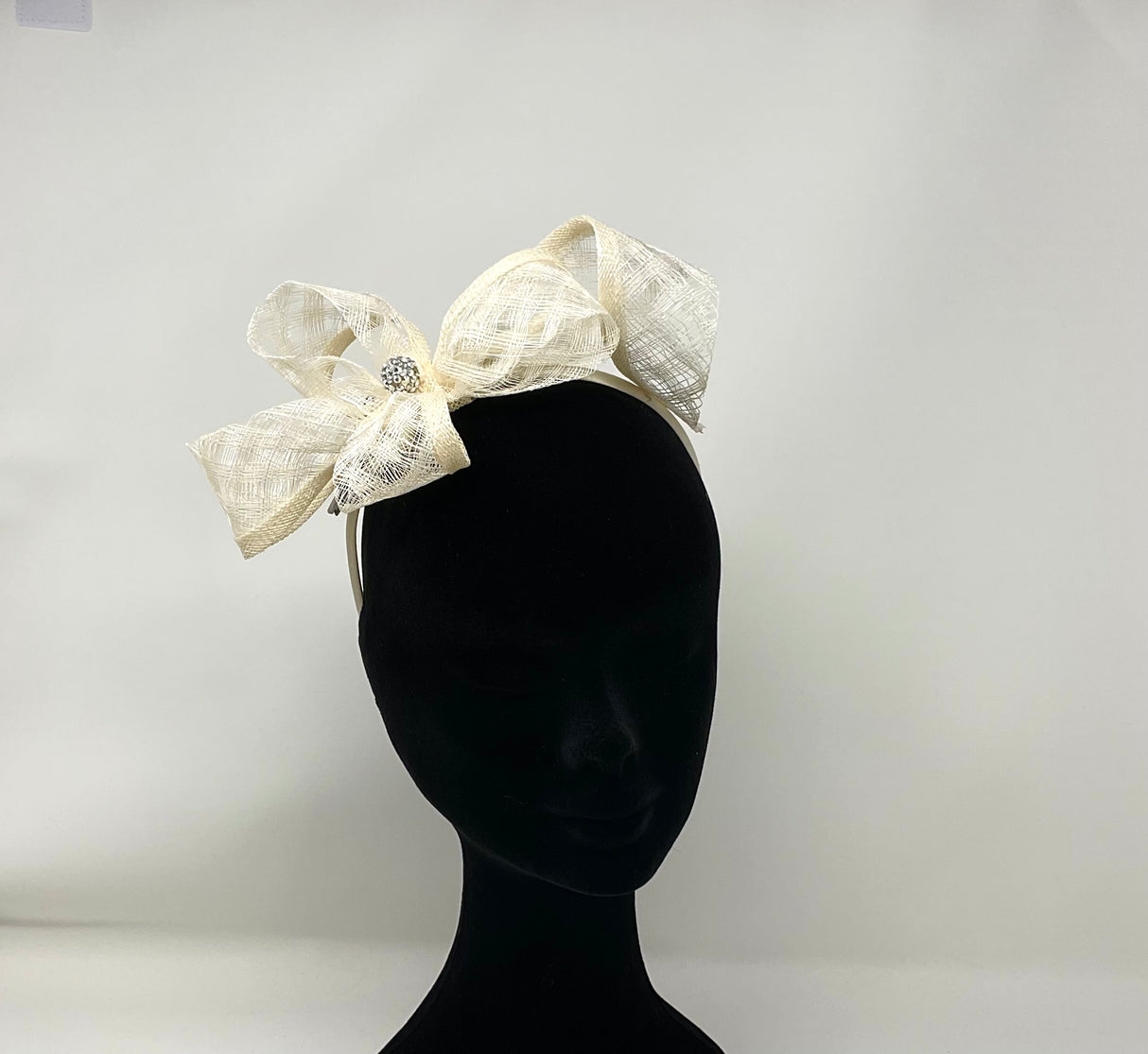 Ivory Belladonna Bow Hairband Fascinator