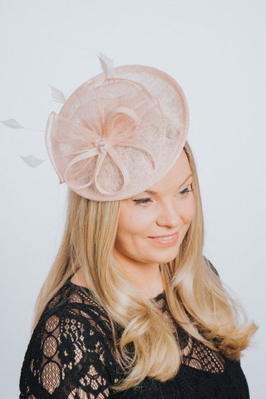 Oyster pink Feather & Bow Round Disc Fascinator - Franklins