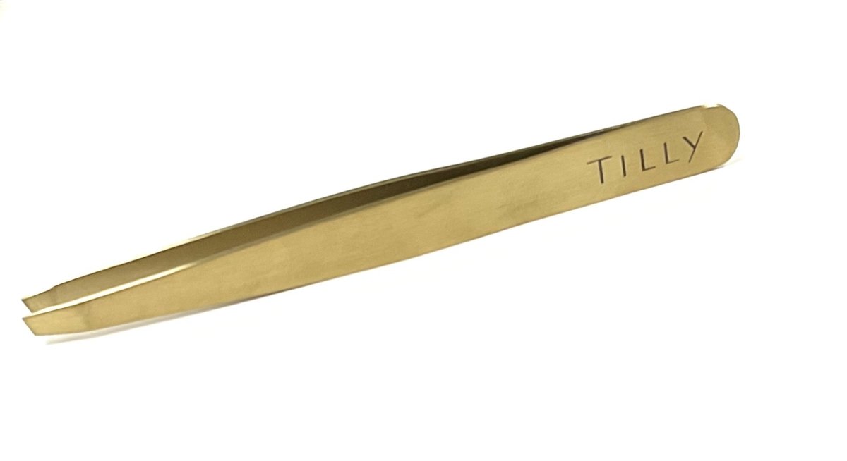 Tilly Lash Gold Tweezer - Franklins