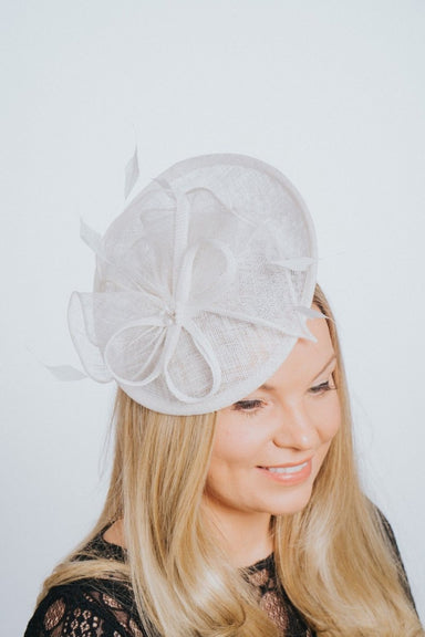 White Feather & Bow Round Disc Fascinator - Franklins
